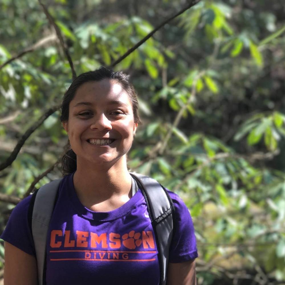 Meet your Posher, Caylin
